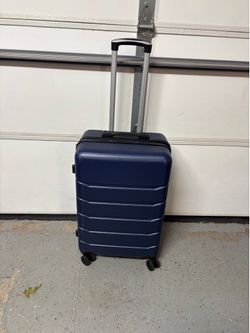 Hard sided suitcase