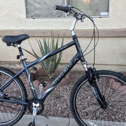 26"TREK NAVIGATOR 400 HYBRID BIKE. LARGE. ALUMINUM 7 SPEEDS SHIMANO LEXUS. -freshly tune up -👌🏼