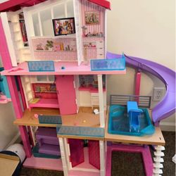 Barbie Doll House 