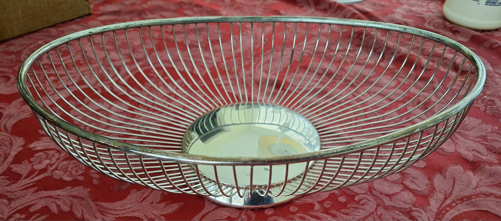 Vintage Raimond Italy Silverplate Oval Fruit Bread Wire Basket Bowl 12" x 7.75"