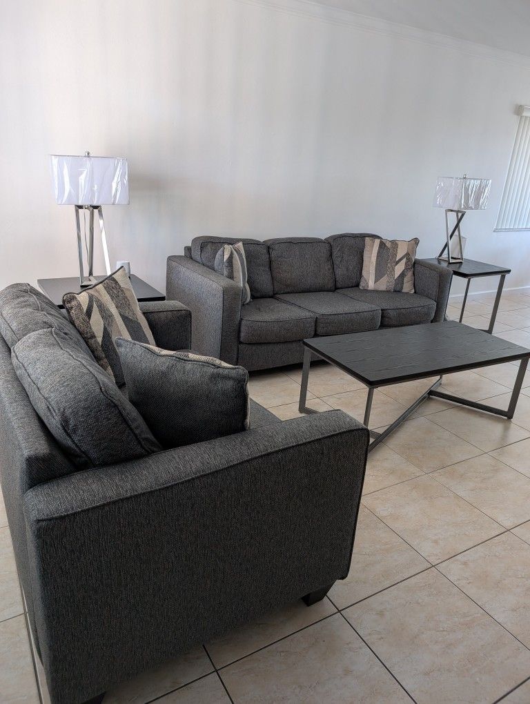 Couch Set 4 Sell!!!!