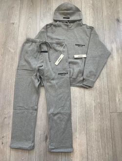 FEAR OF GOD ESSENTIALS DARK OATMEAL SET – SIZE M – BRAND NEW