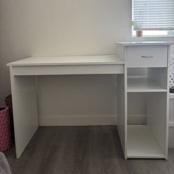 White Desk 