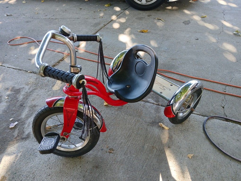 Vintage Schwinn Roadster Tricycle For Kids