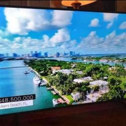 42" Samsung Smart TV Chrystal 4k Great Condition Basically New Still Have The Legs No Scratches  Tv Has Great Qu