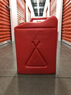 Vintage Tee-Pee Red Plastic Can 5 Gallon Totem Gas Can & Cap USA Fuel Container