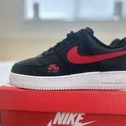 Nike Air Force 1s Size 9.5m.  79$ Obo
