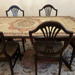 Duncan Phyfe 1955  6 Chairs and a Table