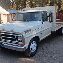 Classic 1971 Ford F350 