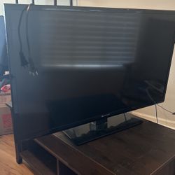 Element 40in Flatscreen