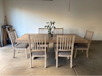 BEAUTIFUL 7pc ASHLEY FURNITURE DINING TABLE SET
