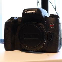 Canon EOS Rebel T6S with accessories 