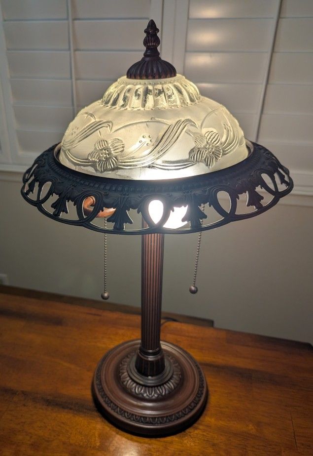 Vintage Art Deco Lamp