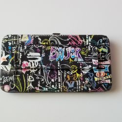 Vintage  Paris Grafetti  Design Wallet