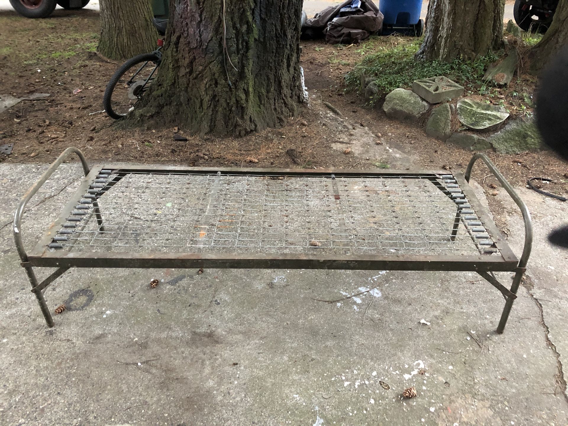 US military collapsible bed frame