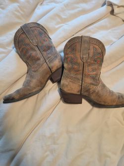 Durango mid shaft cowboy boots