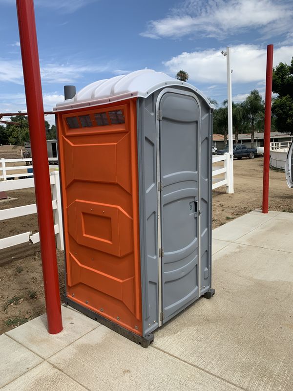 Portable restrooms for Sale in Fontana, CA OfferUp