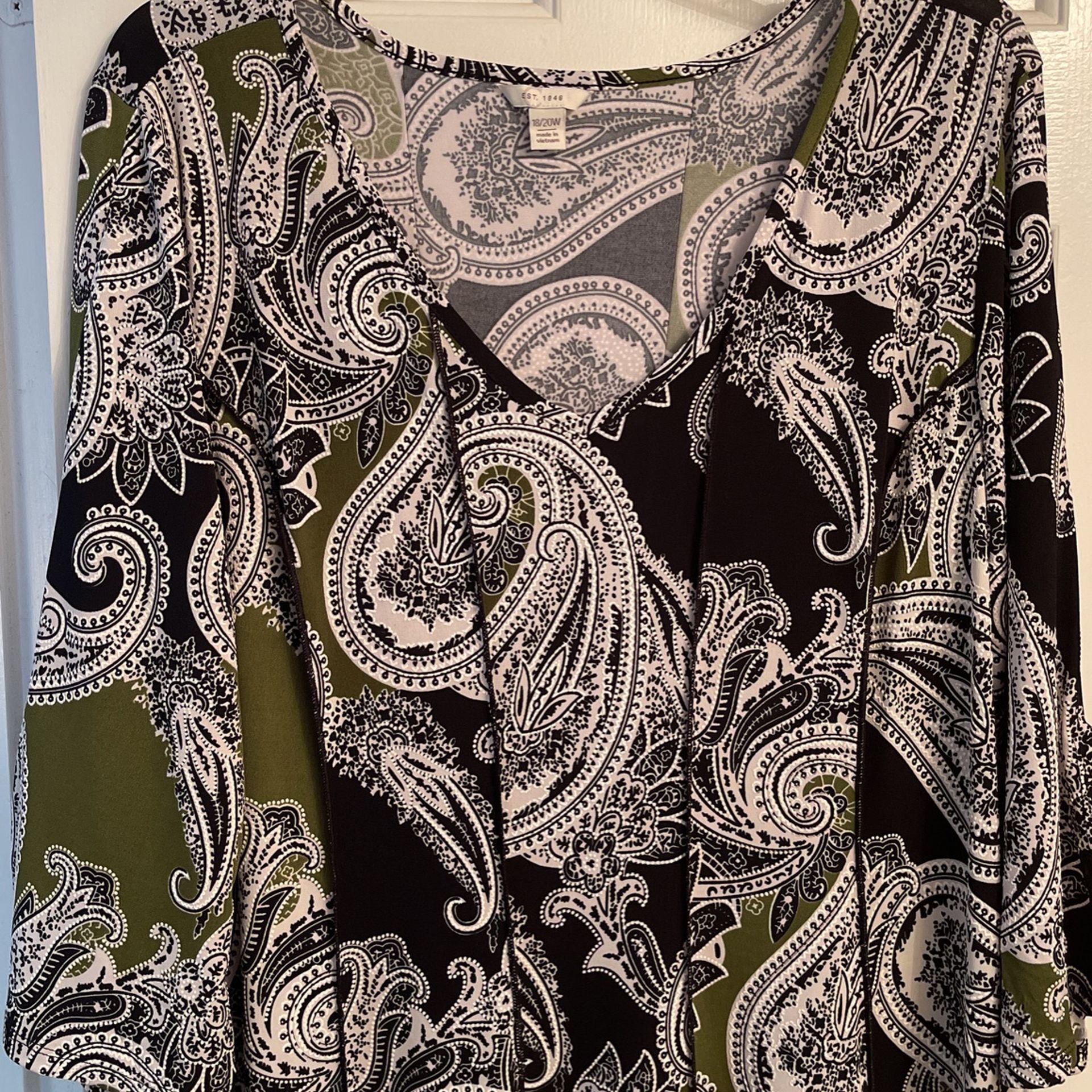 Catos Black Green And White Womens Plus Dress Size 18/20w