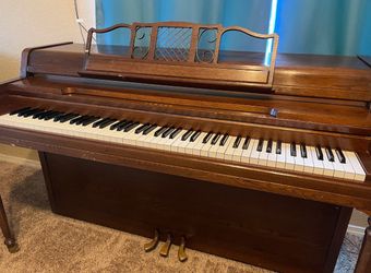 Yamaha Piano