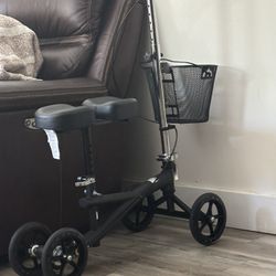 knee scooter 