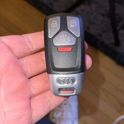 2020 Audi Q5 key Fob