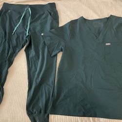 FIGS Scrub Set – ( XXL Top & XL Bottom) – Like New