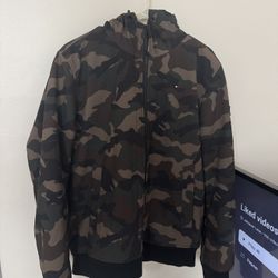 Tommy Hilfiger 3 layer fabric