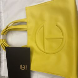 Medium Telfar Shopping Bag yellow
