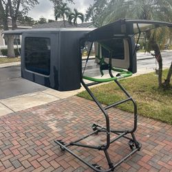 Hardtop, Freedoms Panels And Lift Pro Jack For A 4 Door Jeep JK