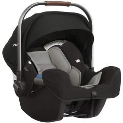 Nuna Pipa Carseat with the Base - Black
