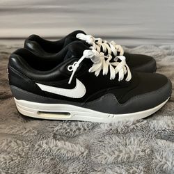 Nike AIRMAX 1 Supreme Raiders