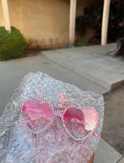 Karol G Sunnies