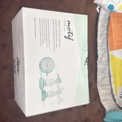 BRAND NEW Motif Twist electric breast pump — medical grade