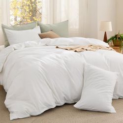Comforter Set King Size  -NEW (2761/8)
