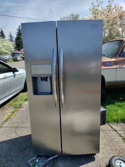 Frigidaire Gallery refrigerator parts does not run. Ask for prices