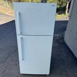 Household Refrigerator Fridge Freezer Great For Garage