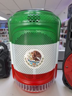 Mexican Flag Bluetooth Speaker