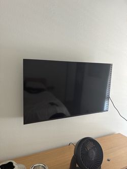 43” Samsung TV