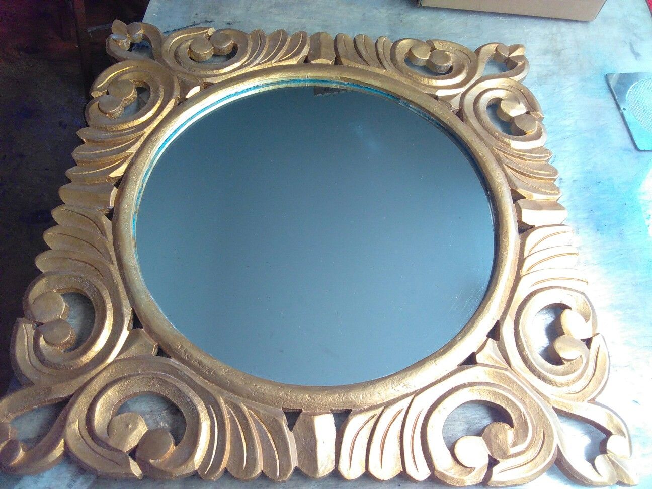 Wall MIRROR 24"x24"