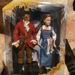 Live Action Beauty & The Beast: Belle & Gaston Doll Set