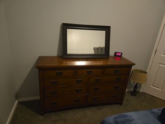 Dresser
