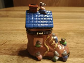 Cute Hinged Trinket Box