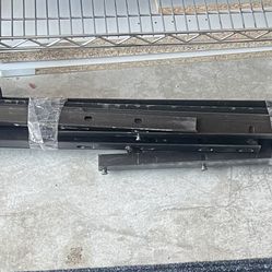 FREE: King size bed frame-must pick up