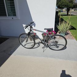 26" Roadmaster Mountain Bike