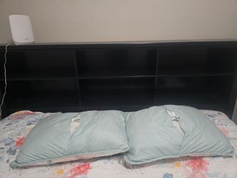 Black full size bed