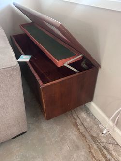 Cedar lane chest