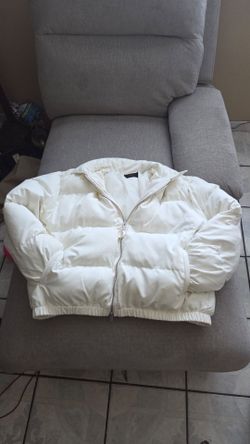 Pacsun White Puffer Jacket XL