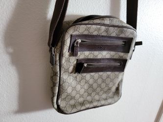 Gucci C.rossbody Shoulder https://offerup.com/redirect/?o=Qi5hZw==