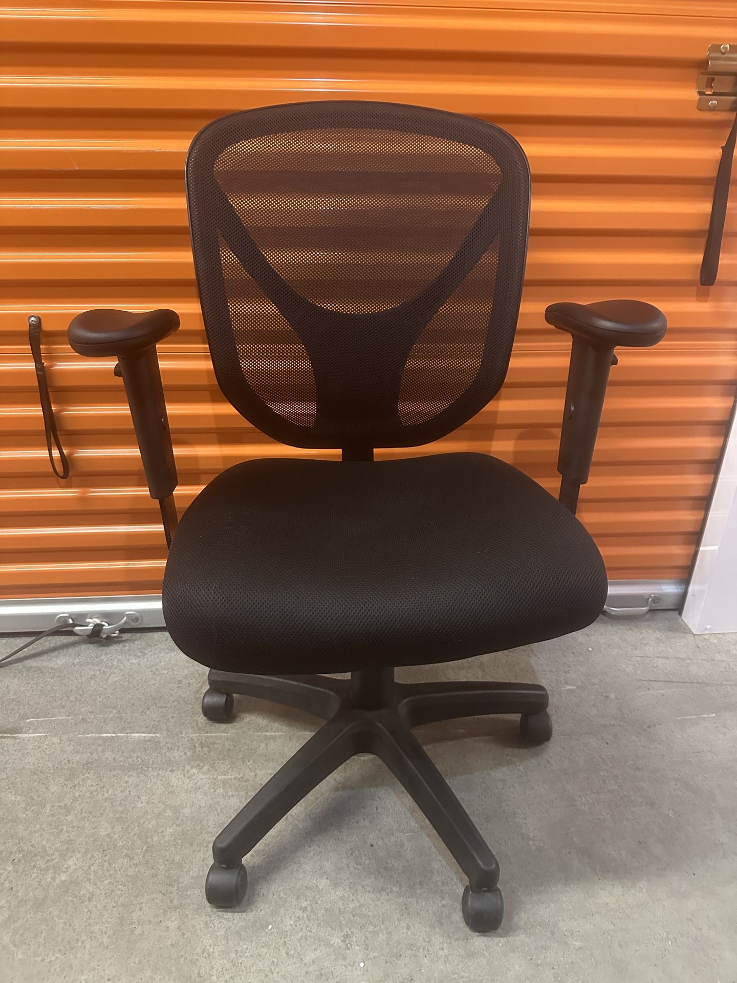 Realspace Mesh Task Chair β Adjustable Height, Recline & Armrests