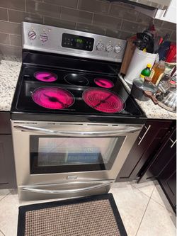 Frigidaire Gallery Stove